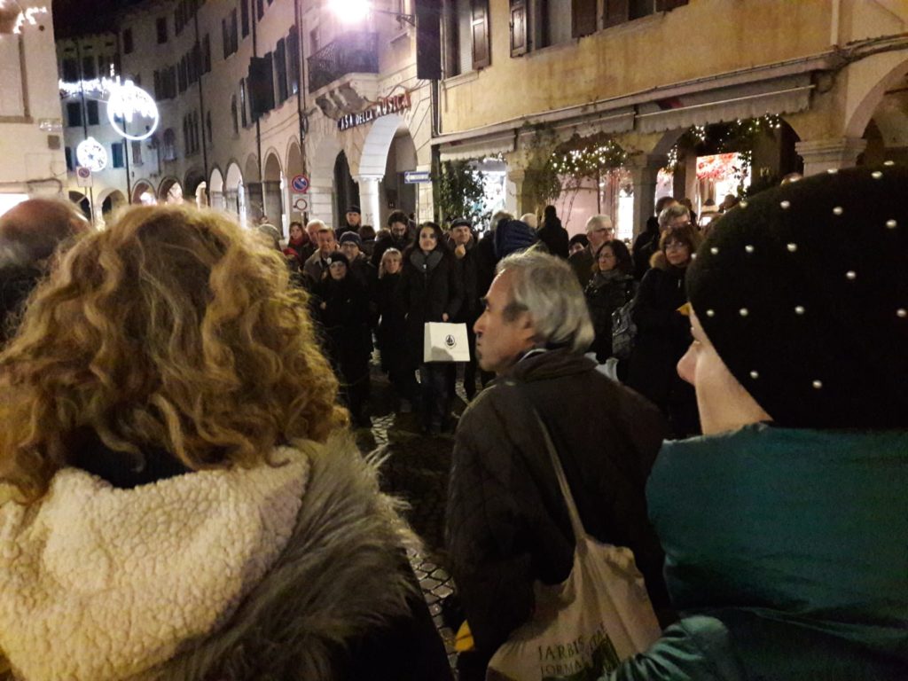 I partecipanti alla riunione per la mobilità sostenibile