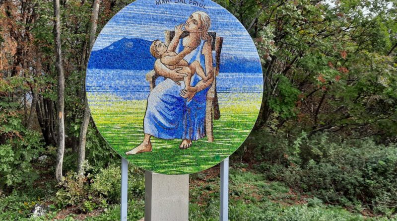 Il mosaico dedicato alle donne del Friuli e realizzato dalla Scuola Mosaicisti di Spilimbergo