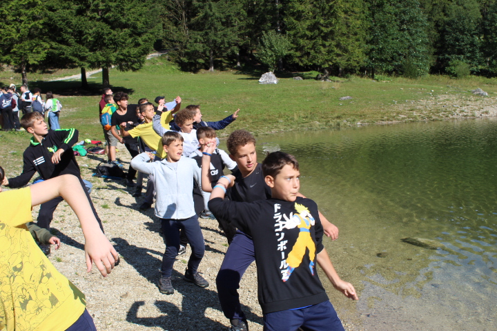 09 - Gara di lancio dei sassi nel lago del Predil